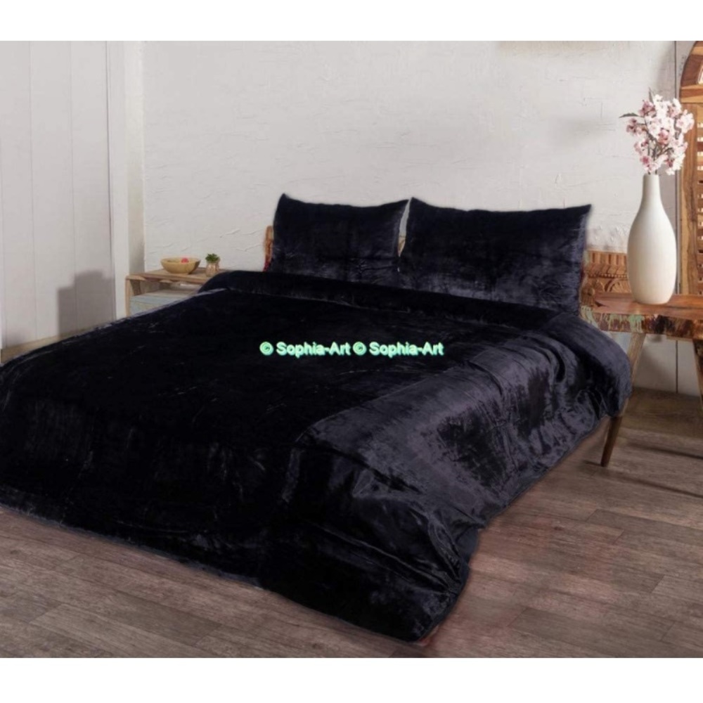 Black velvet duvet king-size chic and cozy look for the fall